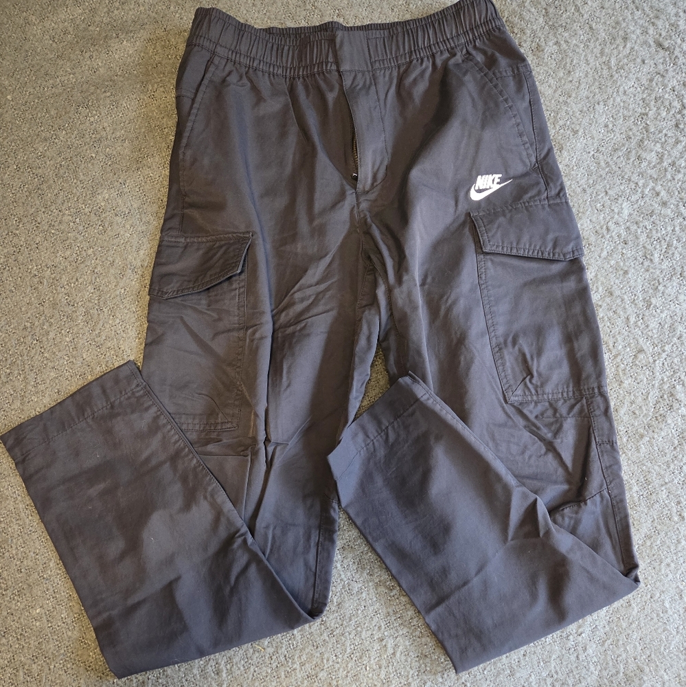 Nike Men's Gray Cargo Pants